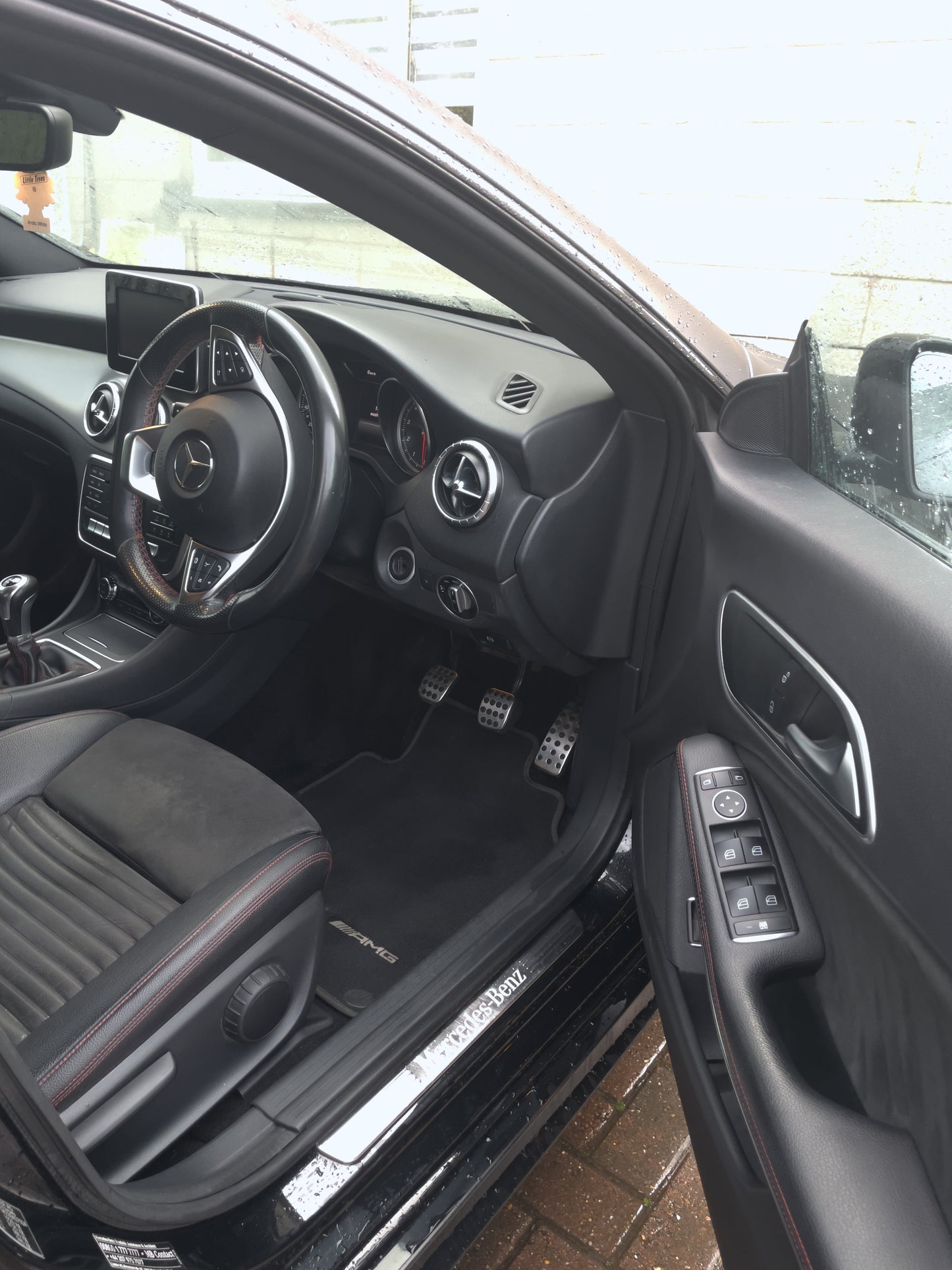 Medium Vehicle Detailing